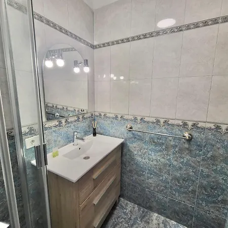 Affordable For Large Families And Groups At Canteras With 3 Bedrooms And Free Parking Appartement Las Palmas de Gran Canaria