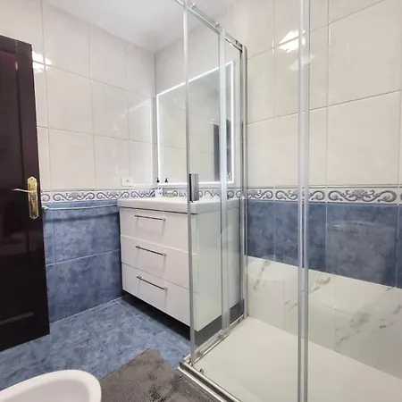 Appartement Affordable For Large Families And Groups At Canteras With 3 Bedrooms And Free Parking